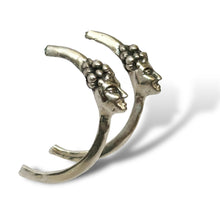 Load image into Gallery viewer, Frida half hoops