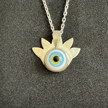 Load image into Gallery viewer, Eye with lashes pendant