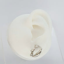 Load image into Gallery viewer, Contortionist earrings