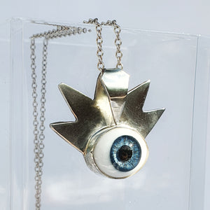 Eye with lashes pendant