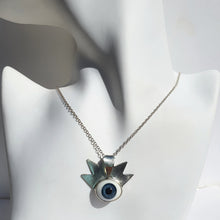 Load image into Gallery viewer, Eye with lashes pendant