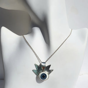 Eye with lashes pendant