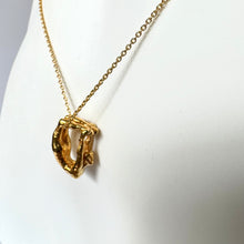 Load image into Gallery viewer, Contortionist necklace
