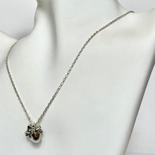 Load image into Gallery viewer, Heart pendant