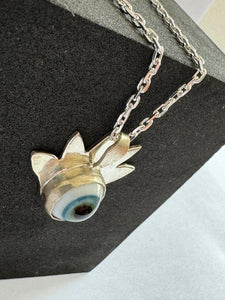 Eye with lashes pendant