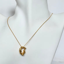 Load image into Gallery viewer, Contortionist necklace