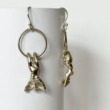 Load image into Gallery viewer, Acrobat earrings