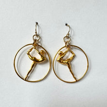 Load image into Gallery viewer, Ballerina earrings
