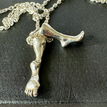 Load image into Gallery viewer, Feet pendant
