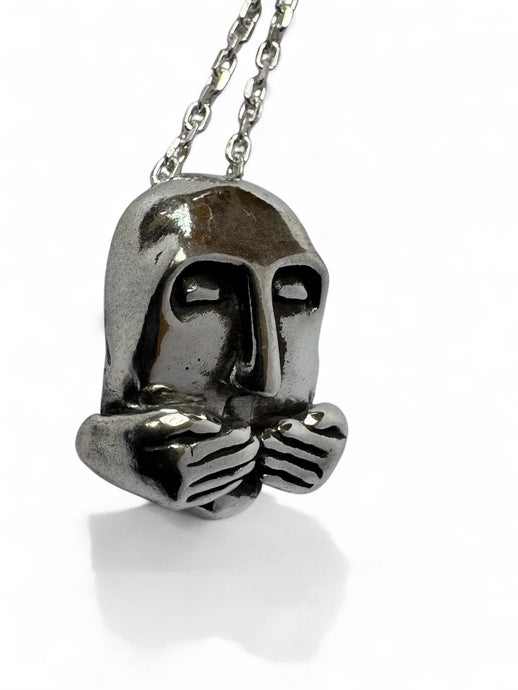 See no evil, Speak no evil, Hear no evil pendant