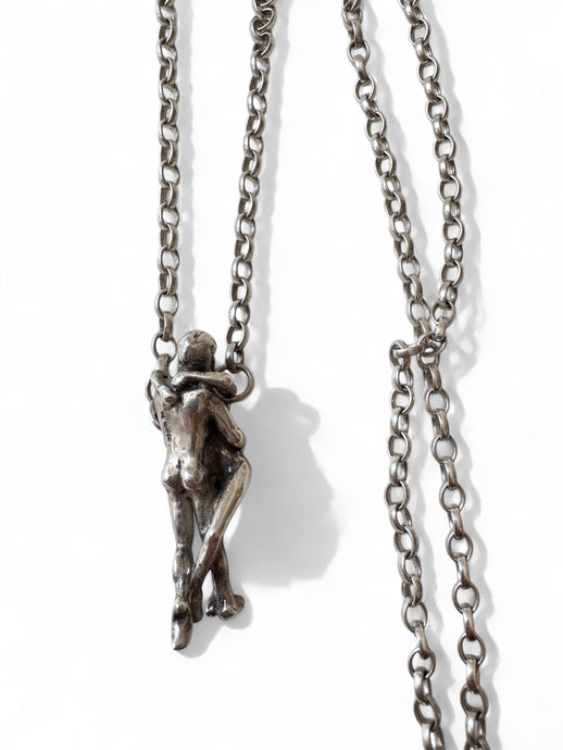 Kiss pendant