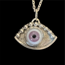 Load image into Gallery viewer, oval Eye pendant