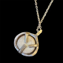 Load image into Gallery viewer, Eye pendant