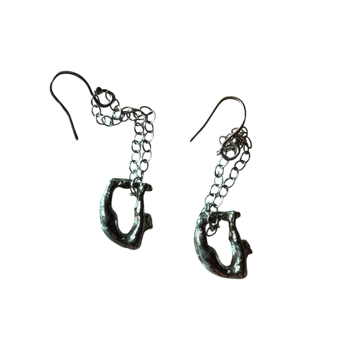 contortionist dangling