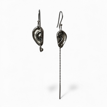 Load image into Gallery viewer, Ears earrings