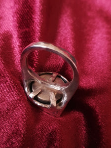 Eye ring