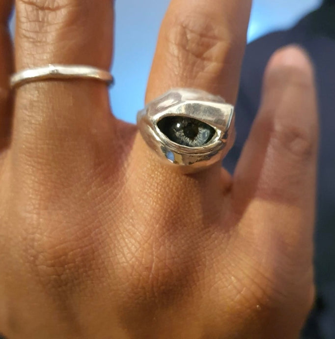 Eye ring